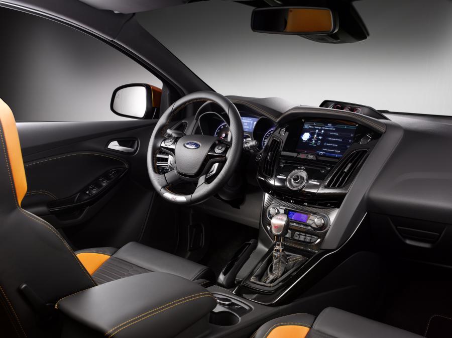  Ford Focus ST 2010 года  (фото 6 из 46)